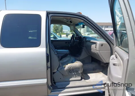 2002 GMC Sierra 1500 Denali из США, поврежденный, VIN 2GTFK69U921400417